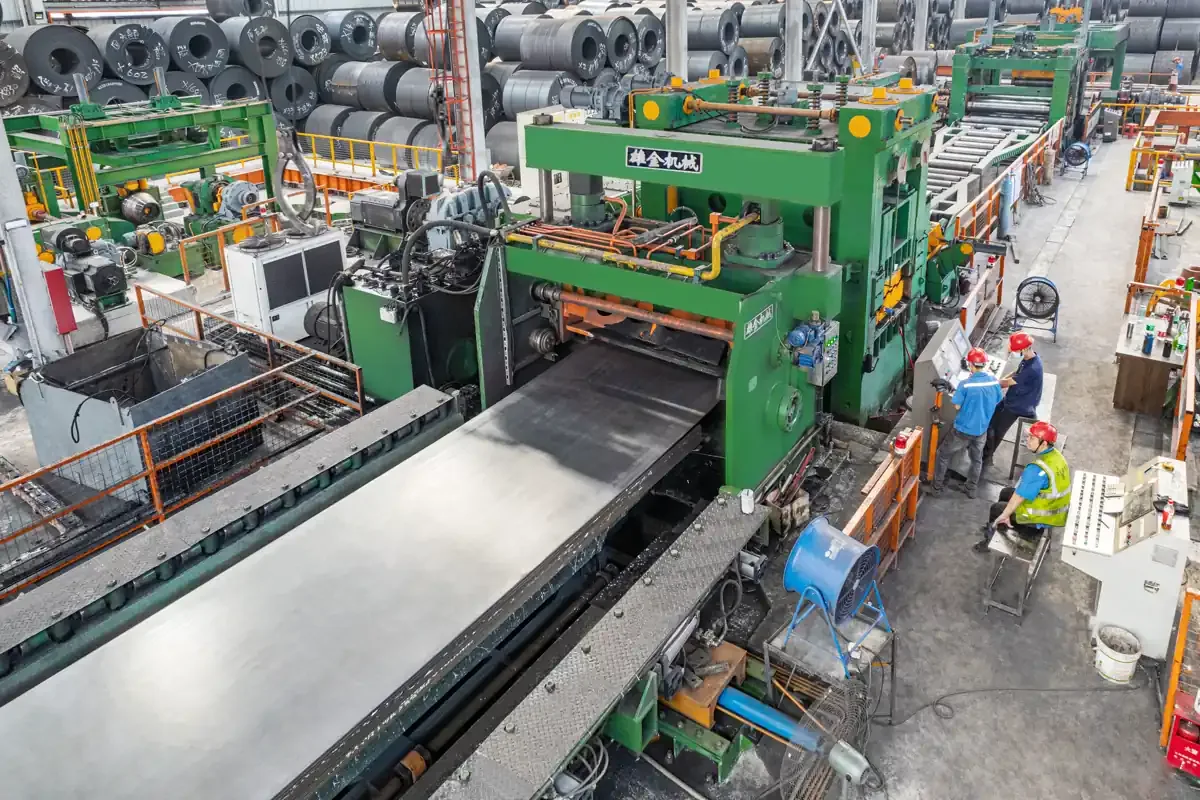 Desain Cut-to-Length Line Pelat Tebal untuk Coil Baja 20 mm