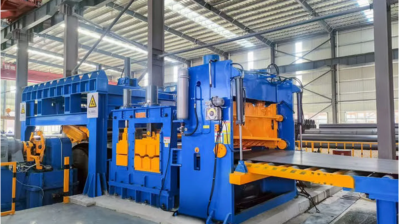 Bagian potong lini slitting pelat tebal double head