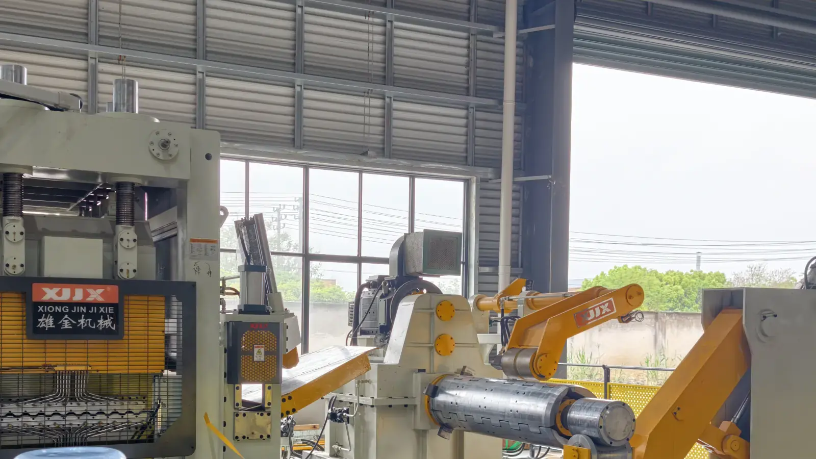 Cut to length line flying shear 1650 — foto asli XIONGJIN — gambar 3